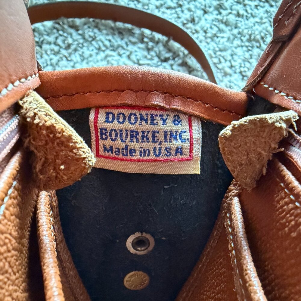 Vintage Dooney & Bourke Crossbody - Picture 4 of 6